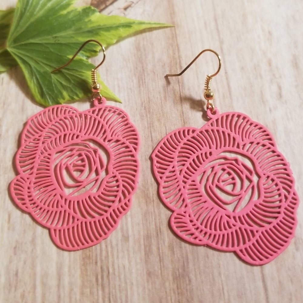 E2115 Blue or Pink Filigree Flower Drop Earrings - Picture 4 of 8